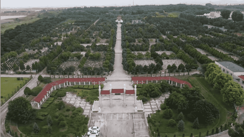 回龙岗革命公墓